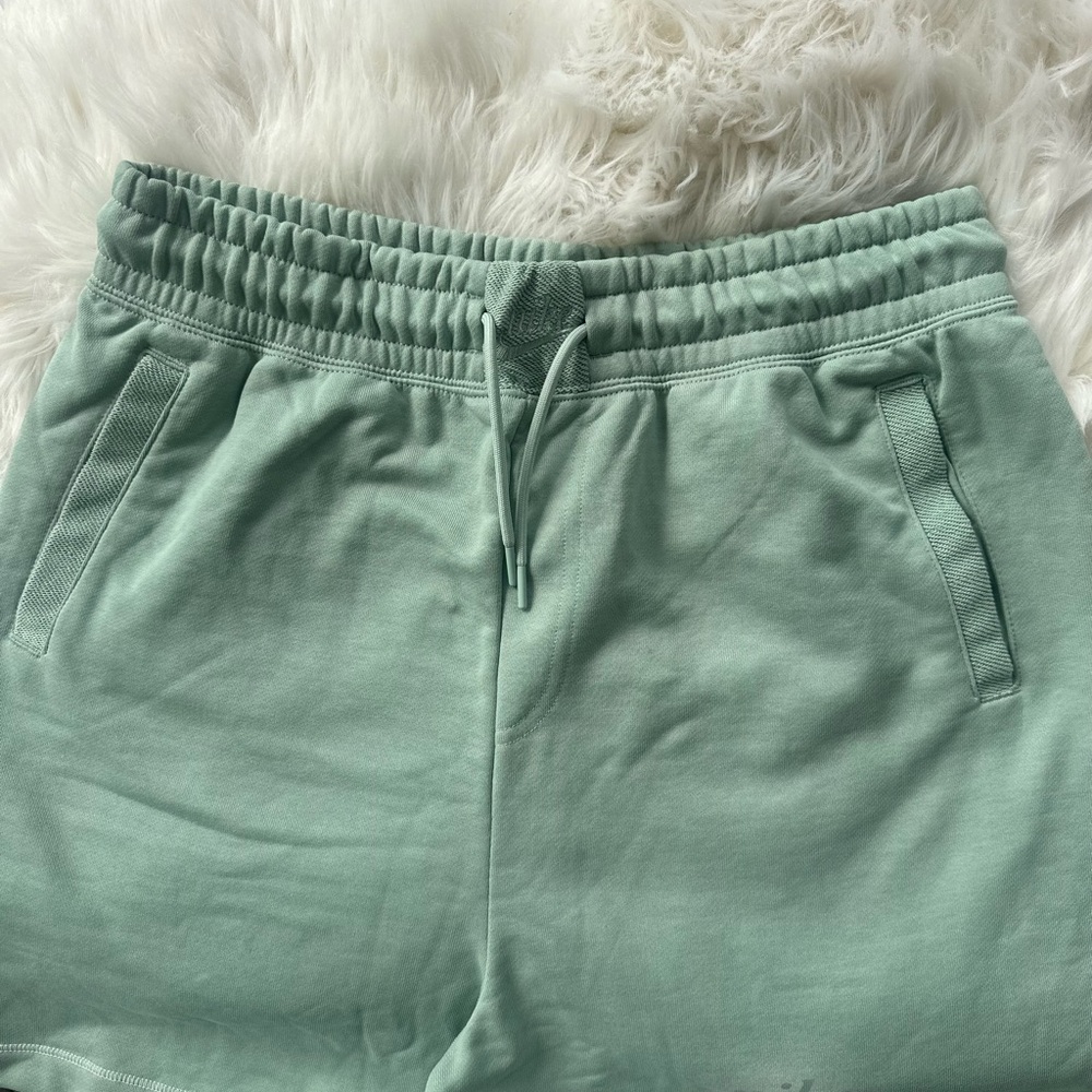 Nike Women's Sportswear High waisted Essential French Terry Shorts Dusty Green - Picture 8 of 10